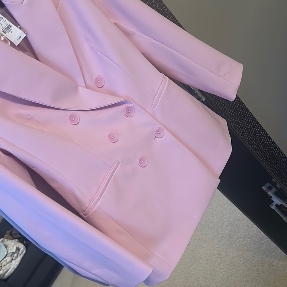 Express Women's Pink Blazer - Picture 4 of 4